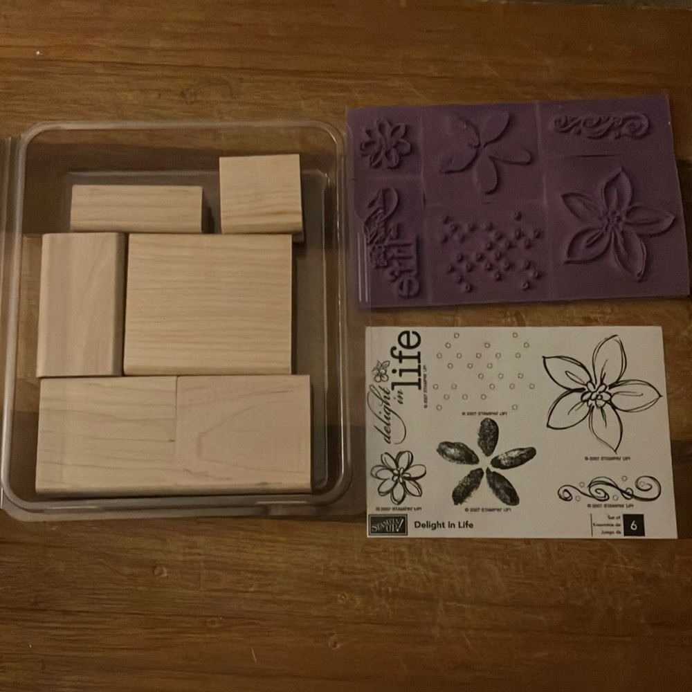 Stampin Up! “Delight in Life” stamp set. wooden blocks, new, unmounted set of 6
